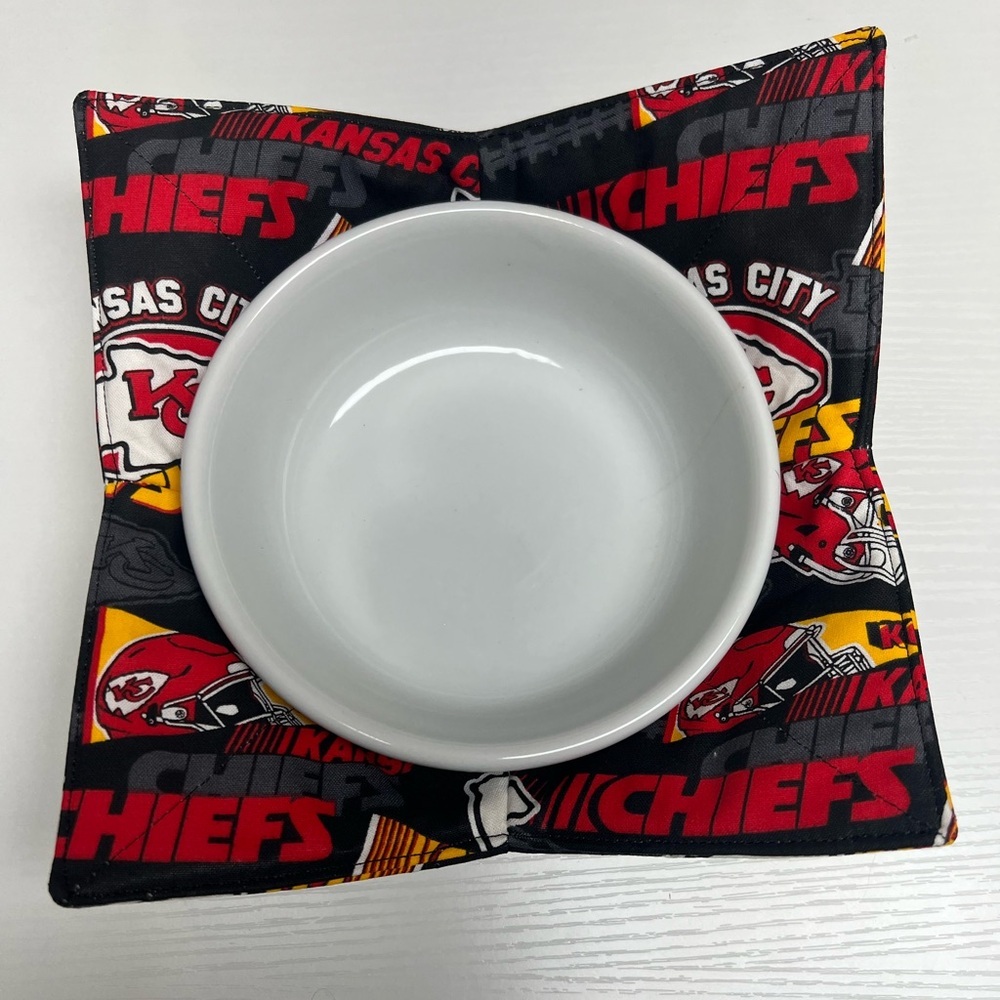 Hand Crafted Bowl Cozy Bowl Holder Microwavable Cotton Kansas City Chiefs - Picture 2 of 5